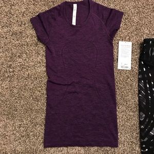 Size 2 Lululemon top